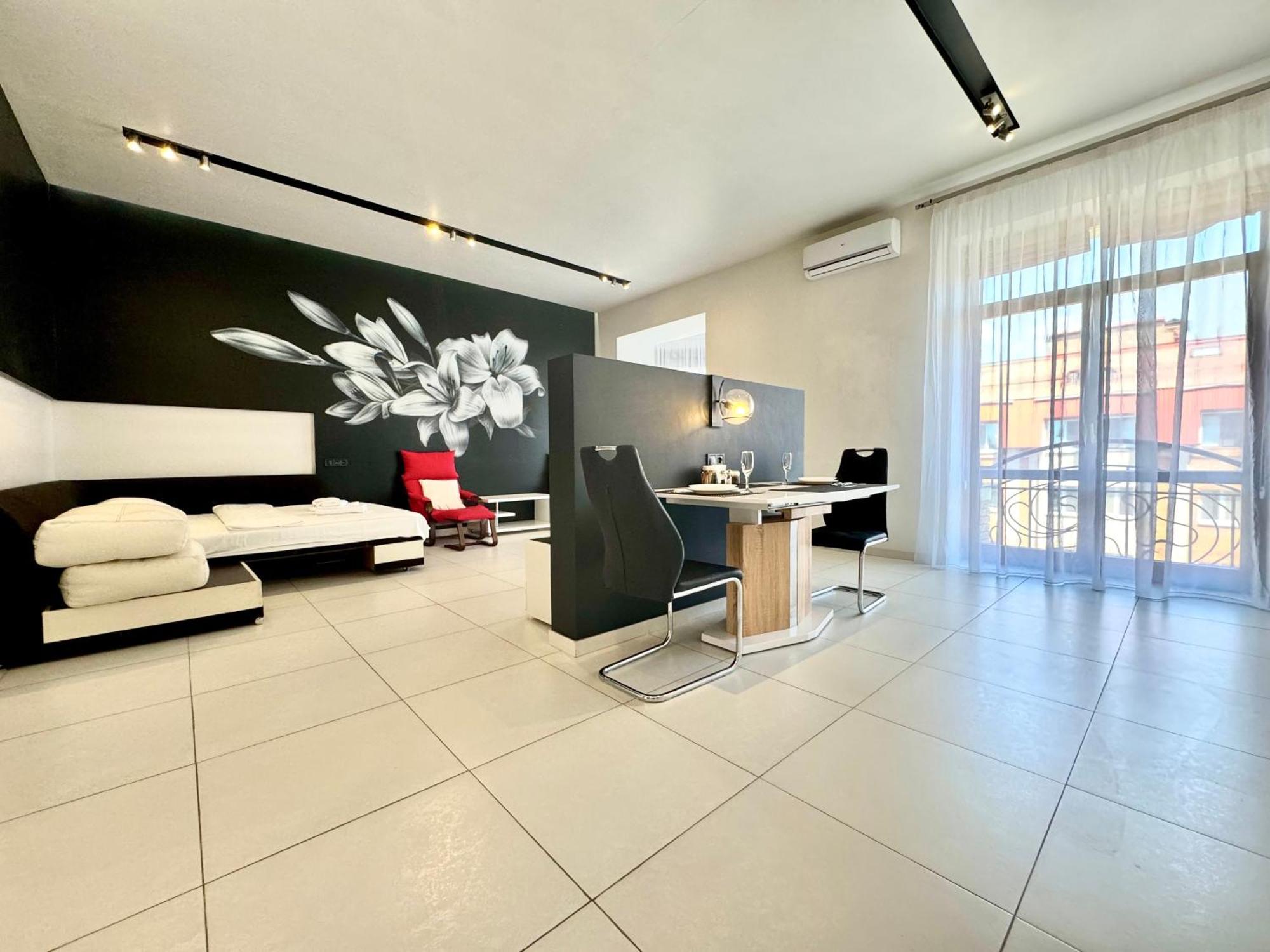 Apartpoltava: дизайнерська студія з розкішною ванною в елітній новобудові Apartment Poltava