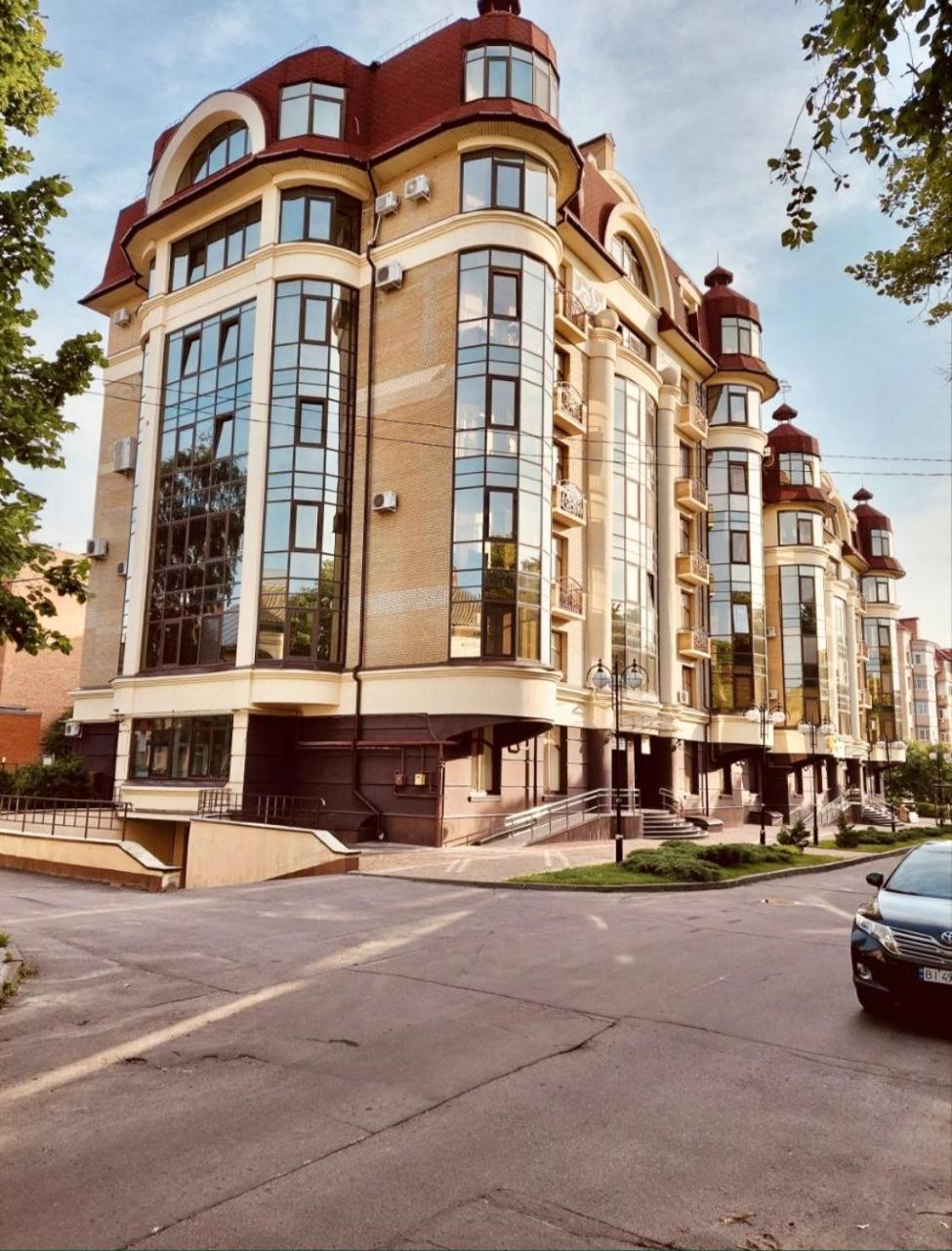 Apartpoltava: дизайнерська студія з розкішною ванною в елітній новобудові Apartment